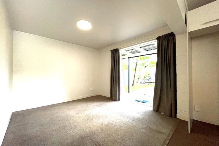 Photo of property in 1/35 Jaemont Avenue, Te Atatu South, Auckland, 0610