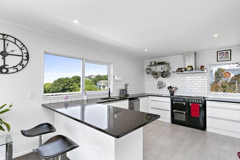 Photo of property in 47 Ashton Fitchett Drive, Brooklyn, Wellington, 6021