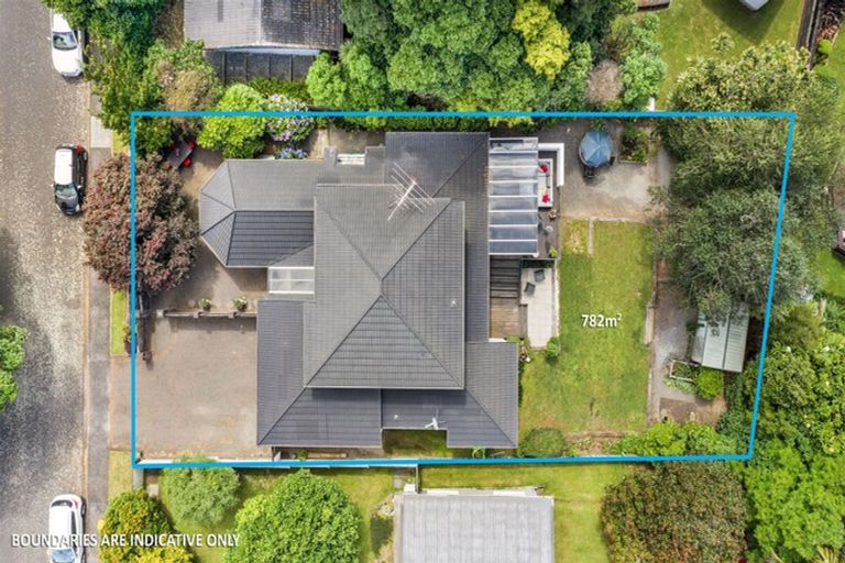 Photo of property in 8 Bushlands Place, Opaheke, Papakura, 2113