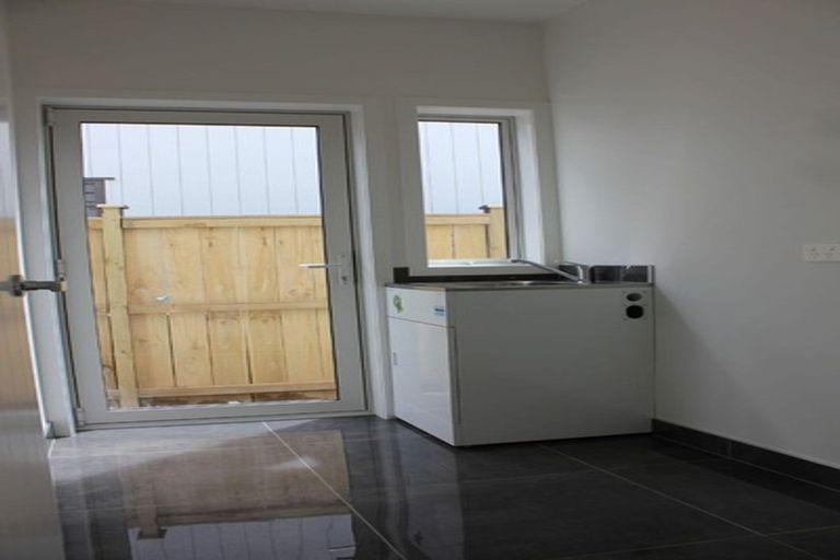 Photo of property in 16 Myland Drive, Hobsonville, Auckland, 0616