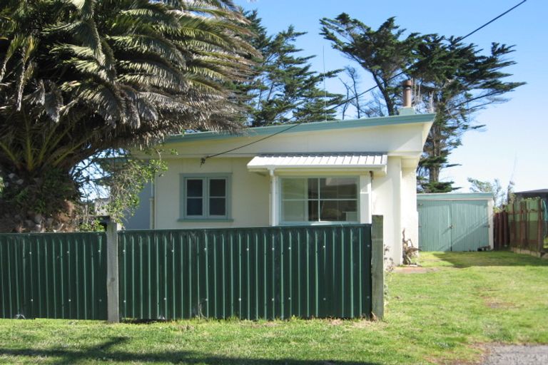 Photo of property in 20 Raukawa Street, Himatangi Beach, Foxton, 4891