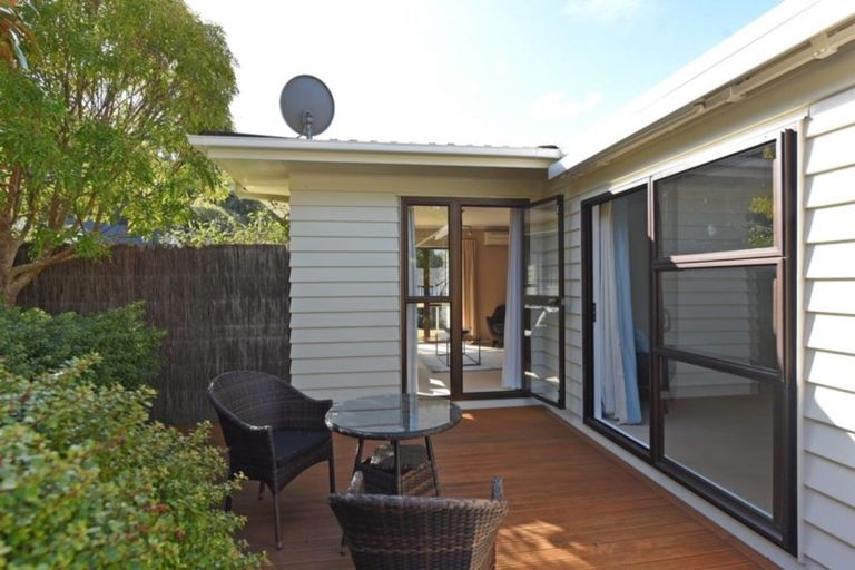 Photo of property in 13 Pioneer Grove, Silverstream, Upper Hutt, 5019