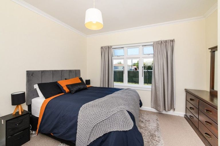 Photo of property in 42 Alexandra Street, Marton, 4710