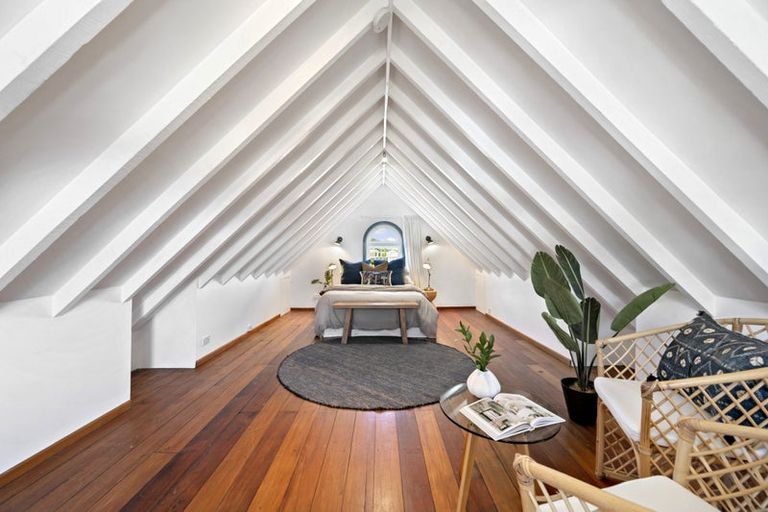 Photo of property in 2 Tutchen Avenue, Mount Victoria, Wellington, 6011