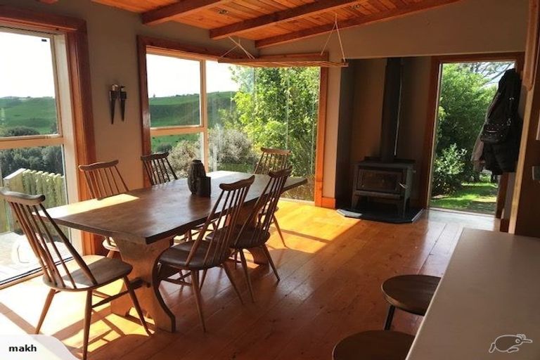 Photo of property in 709 Kelly Road, Lepperton, New Plymouth, 4373