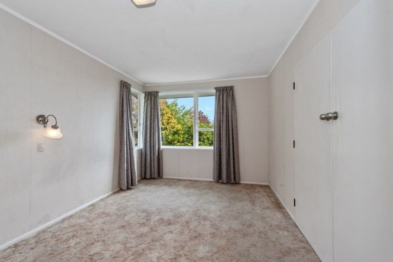 Photo of property in 53 Resthill Crescent, Glenview, Hamilton, 3206