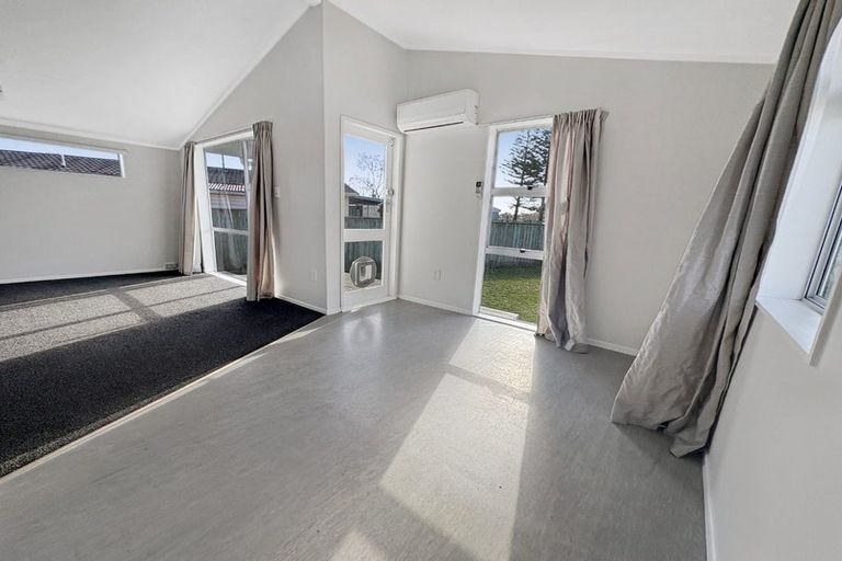 Photo of property in 27 Morgan Crescent, Levin, 5510