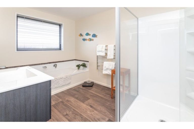 Photo of property in 6 Pemberton Drive, Amberley, 7410