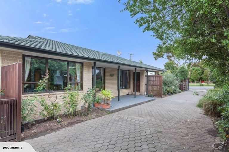 Photo of property in 68 Rangiora Woodend Road, Woodend, 7610