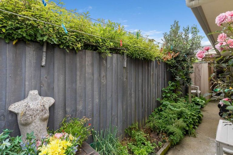 Photo of property in 24a Bayliss Close, Northwood, Christchurch, 8051