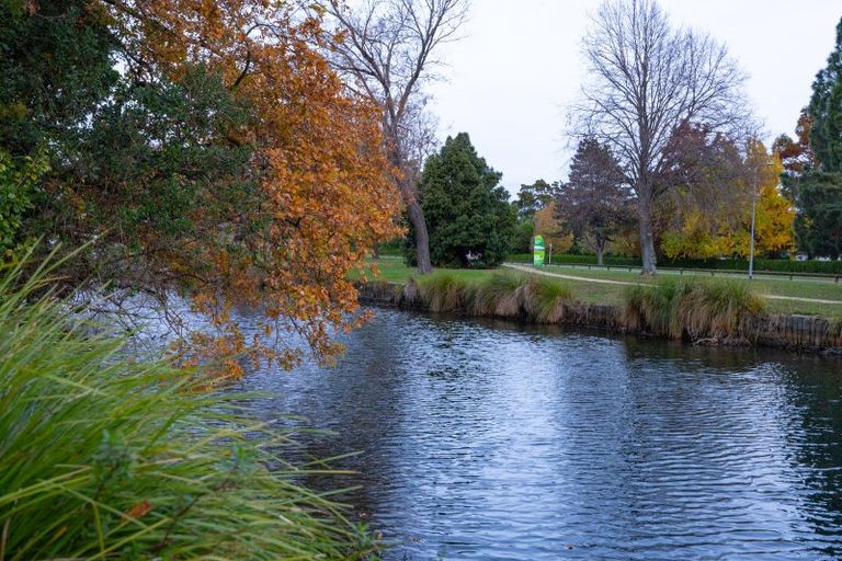 Photo of property in 23a Montgomery Terrace, Hokowhitu, Palmerston North, 4410