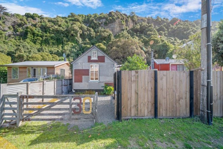 Photo of property in 30 Moody Street, Gore Bay, Cheviot, 7383