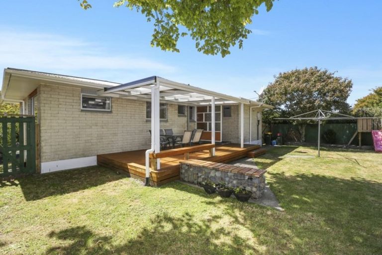 Photo of property in 5 Kauri Street, Inglewood, 4330