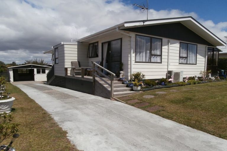 Photo of property in 1 Gummer Place, Morrinsville, 3300