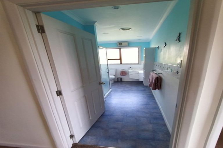 Photo of property in 2 Church Hill Road, Green Island, Dunedin, 9018