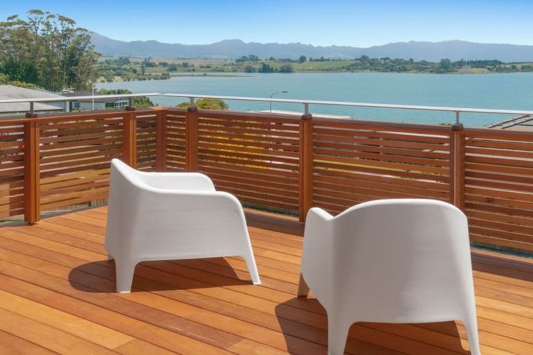 Photo of property in 100 Hamurana Road, Omokoroa, 3114