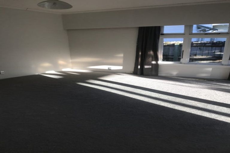 Photo of property in 27 Ava Street, Petone, Lower Hutt, 5012