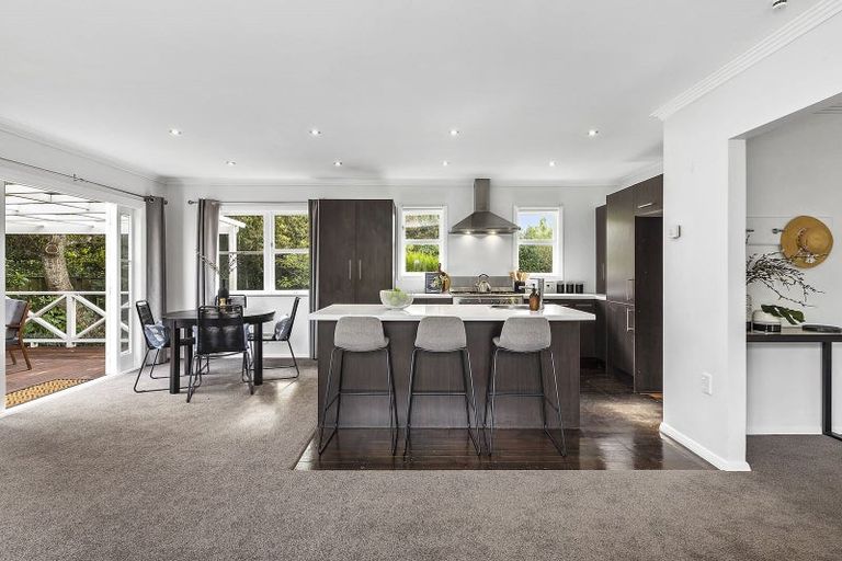 Photo of property in 9 Mascot Street, Tawa, Wellington, 5028