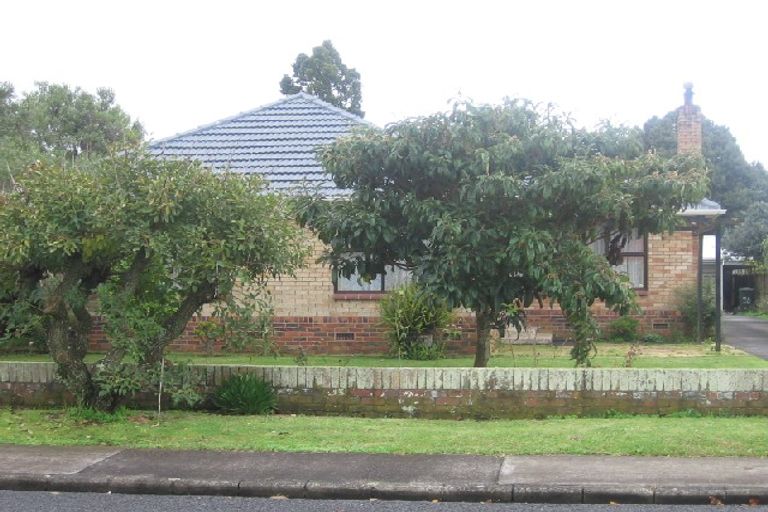 Photo of property in 26 Sunnyside Crescent, Papatoetoe, Auckland, 2025