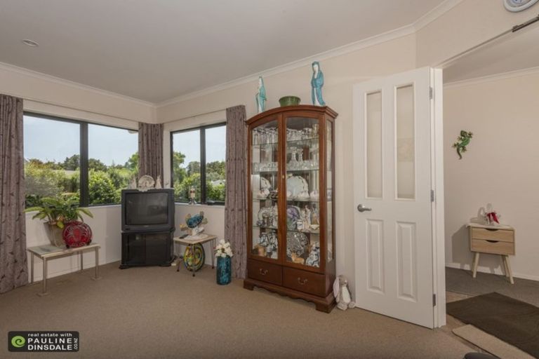 Photo of property in 12 Oakwood Rise, Ngararatunua, Whangarei, 0176