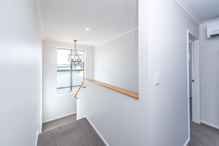 Photo of property in 31 Golf Vue Place, Castlecliff, Whanganui, 4501