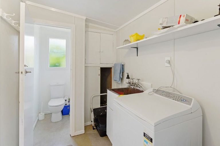 Photo of property in 56 Te Moana Road, Waikanae Beach, Waikanae, 5036