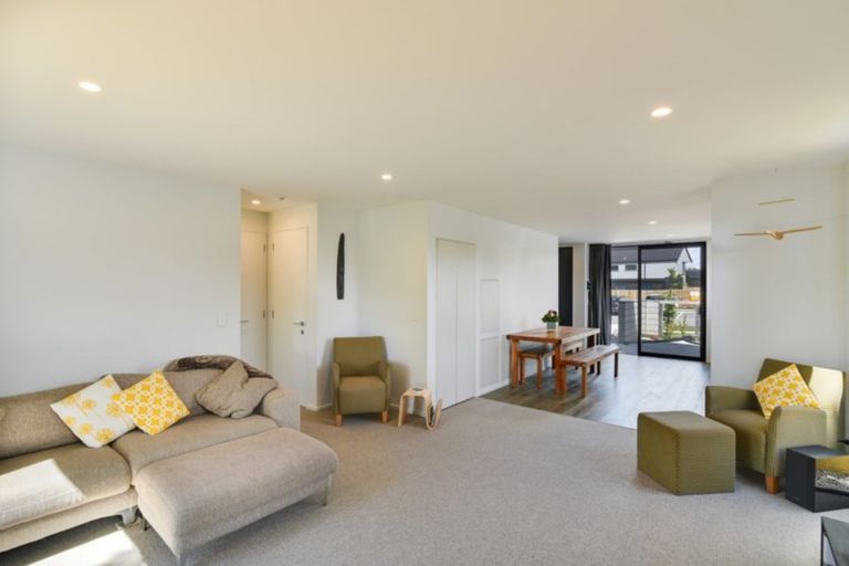 Photo of property in 37 Red Cottage Drive, Lake Hayes, Queenstown, 9304