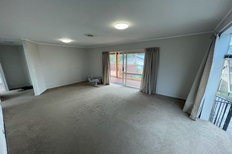 Photo of property in 31 Solar Road, Glen Eden, Auckland, 0602