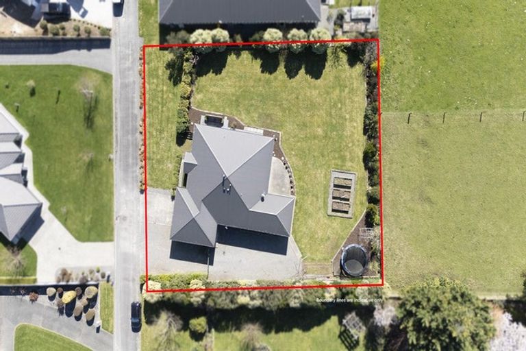 Photo of property in 4 Camellia Lane, Carterton, 5713