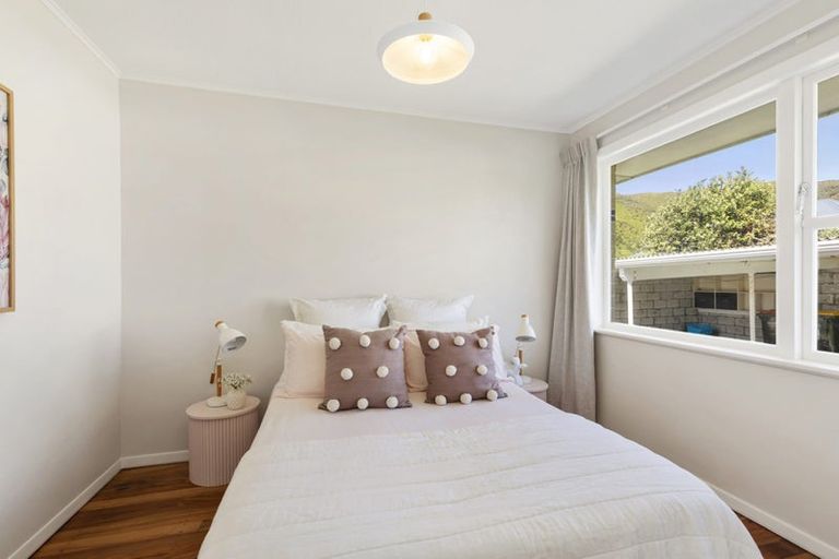 Photo of property in 6b Heather Grove, Fairfield, Lower Hutt, 5011