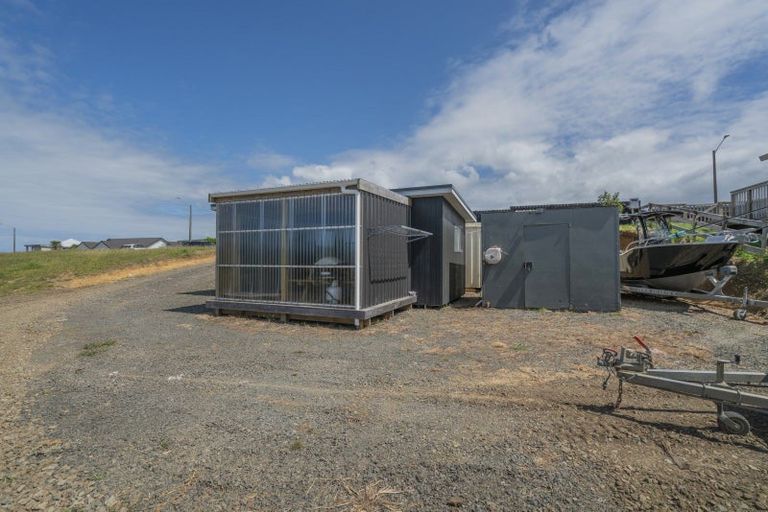 Photo of property in 116 Centennial Drive, Whitianga, 3510