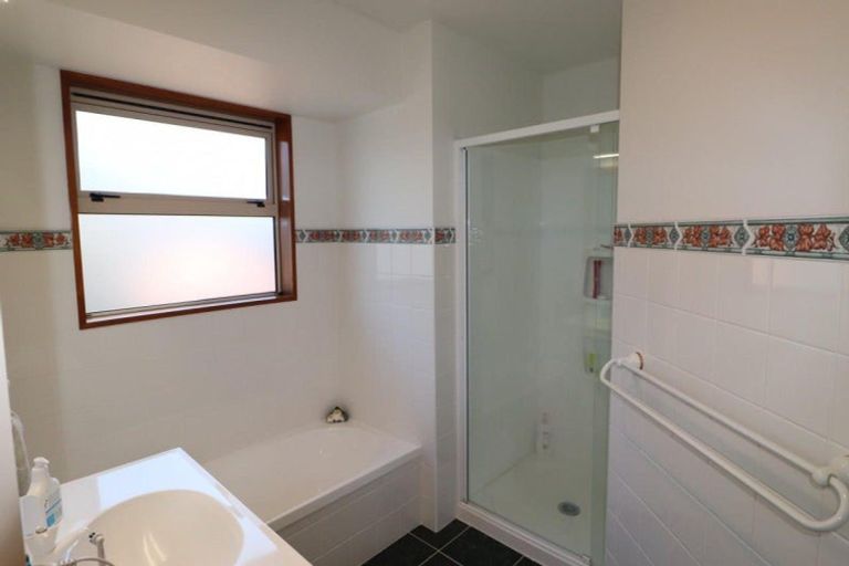 Photo of property in 17 Craig Place, Bridge Hill, Alexandra, 9320