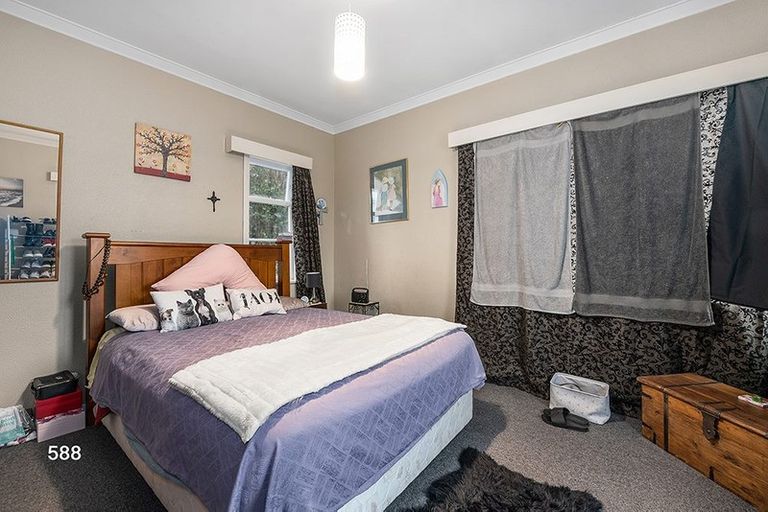 Photo of property in 588 Fergusson Drive, Trentham, Upper Hutt, 5018