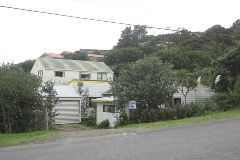 Photo of property in 1 Jeep Road, Raumati South, Paraparaumu, 5032