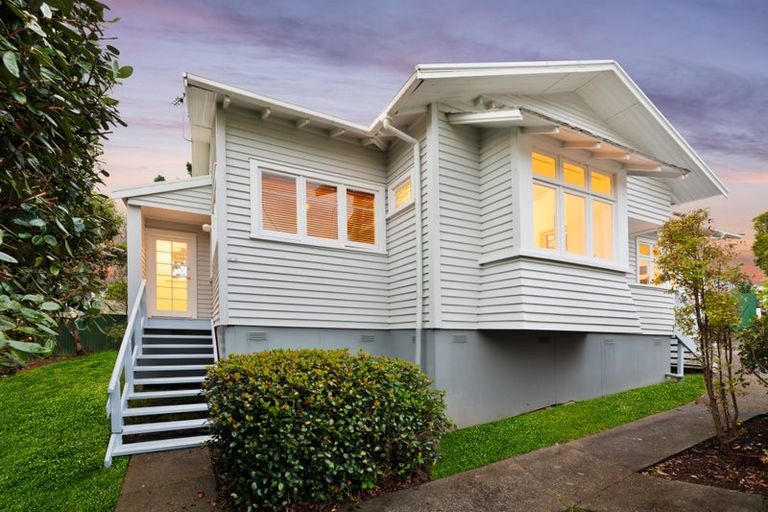Photo of property in 10a Arawa Street, New Lynn, Auckland, 0600