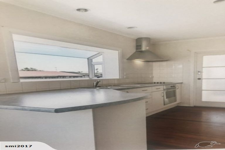 Photo of property in 43 Shirley Avenue, Papakura, 2110