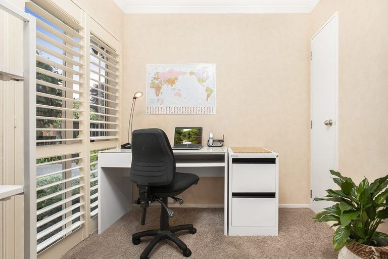 Photo of property in 8 Rushbury Place, Randwick Park, Auckland, 2105