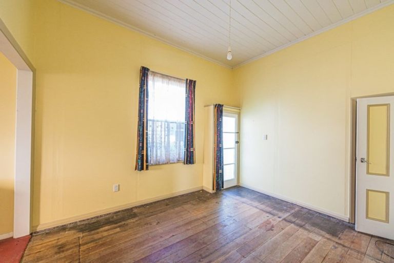 Photo of property in 26 Alma Road, Gonville, Whanganui, 4501