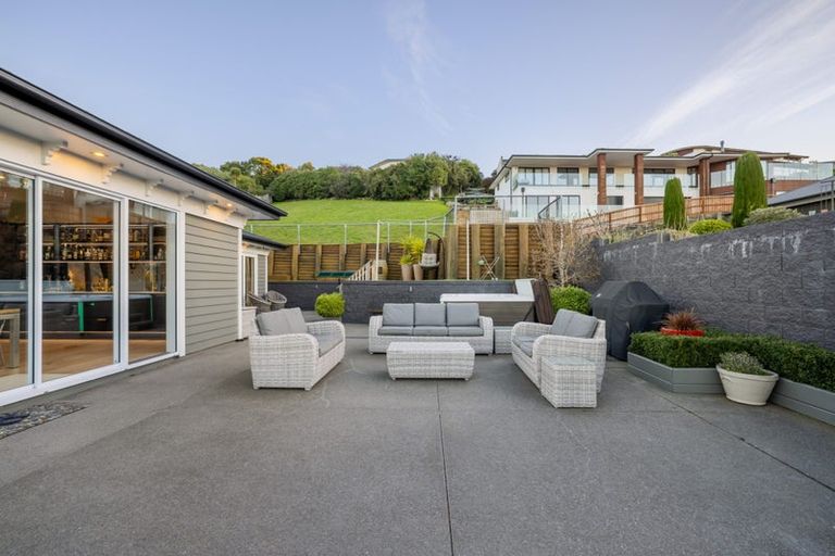 Photo of property in 6 Rushden Rise, Westmorland, Christchurch, 8025