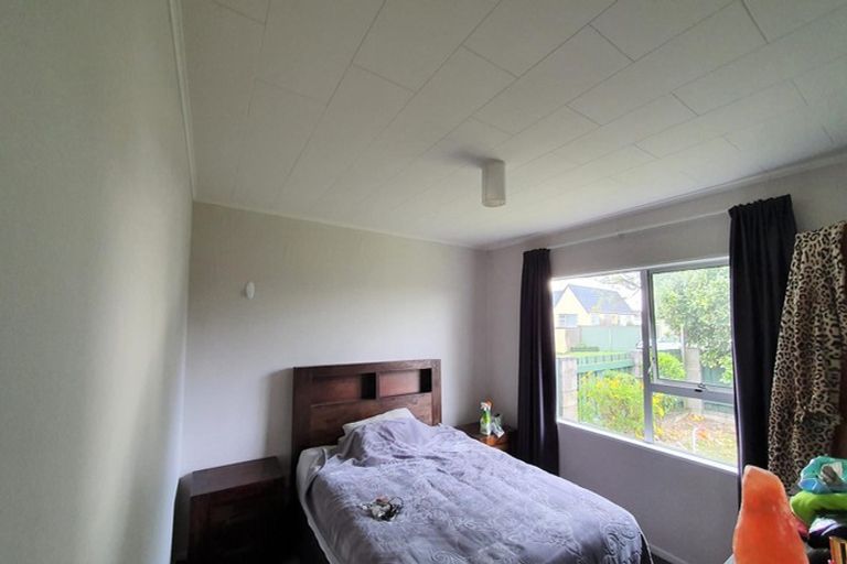 Photo of property in 12 Currie Street, Greenmeadows, Napier, 4112