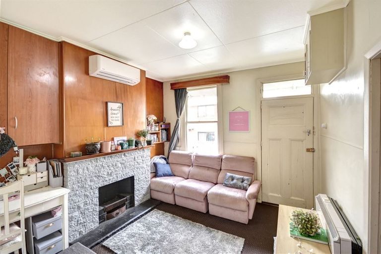 Photo of property in 16 Titan Street, North Dunedin, Dunedin, 9016