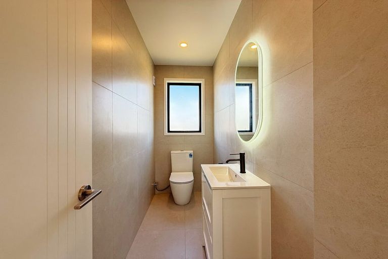 Photo of property in 13c Dominion Street, Takapuna, Auckland, 0622