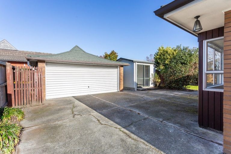 Photo of property in 21 Glenside Avenue, Ilam, Christchurch, 8041