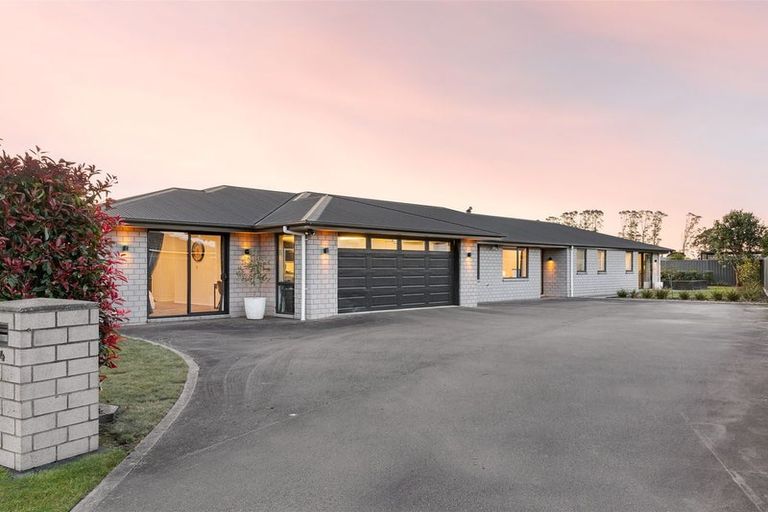 Photo of property in 44 Eastons Road, Westport, 7825