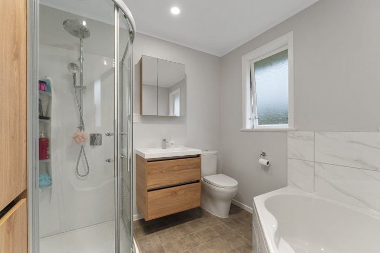 Photo of property in 134 Driver Crescent, Cannons Creek, Porirua, 5024