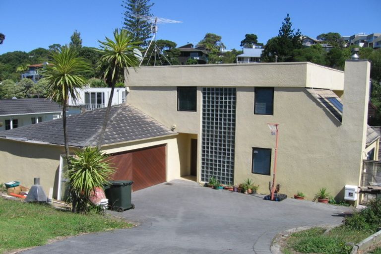 Photo of property in 2/86 Beach Road, Castor Bay, Auckland, 0620