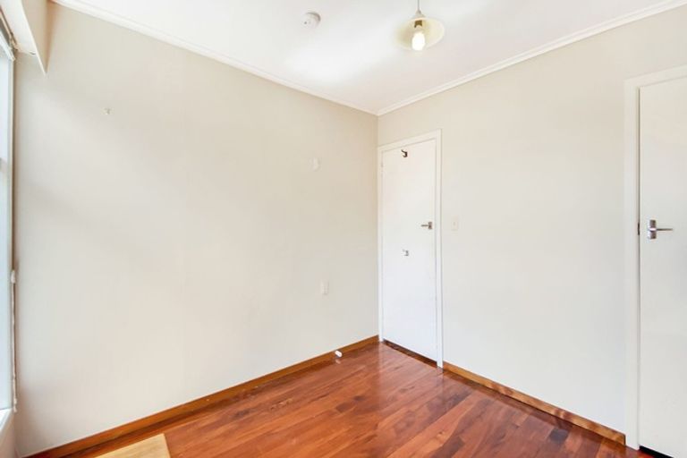 Photo of property in 12/2 Westwood Terrace, Saint Marys Bay, Auckland, 1011