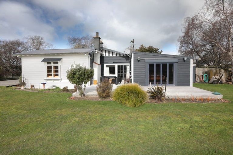 Photo of property in 55 Hawkestone Road, Marton, 4710