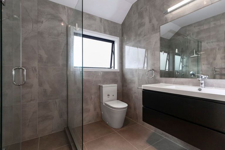 Photo of property in 28 Harvest Avenue, Orewa, 0931