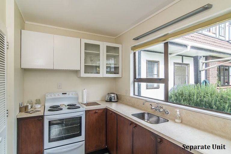 Photo of property in 1 Tudor Court, Paraparaumu Beach, Paraparaumu, 5032